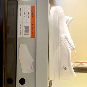 Hurley women’s shoes, white. Size 8.5 NEW